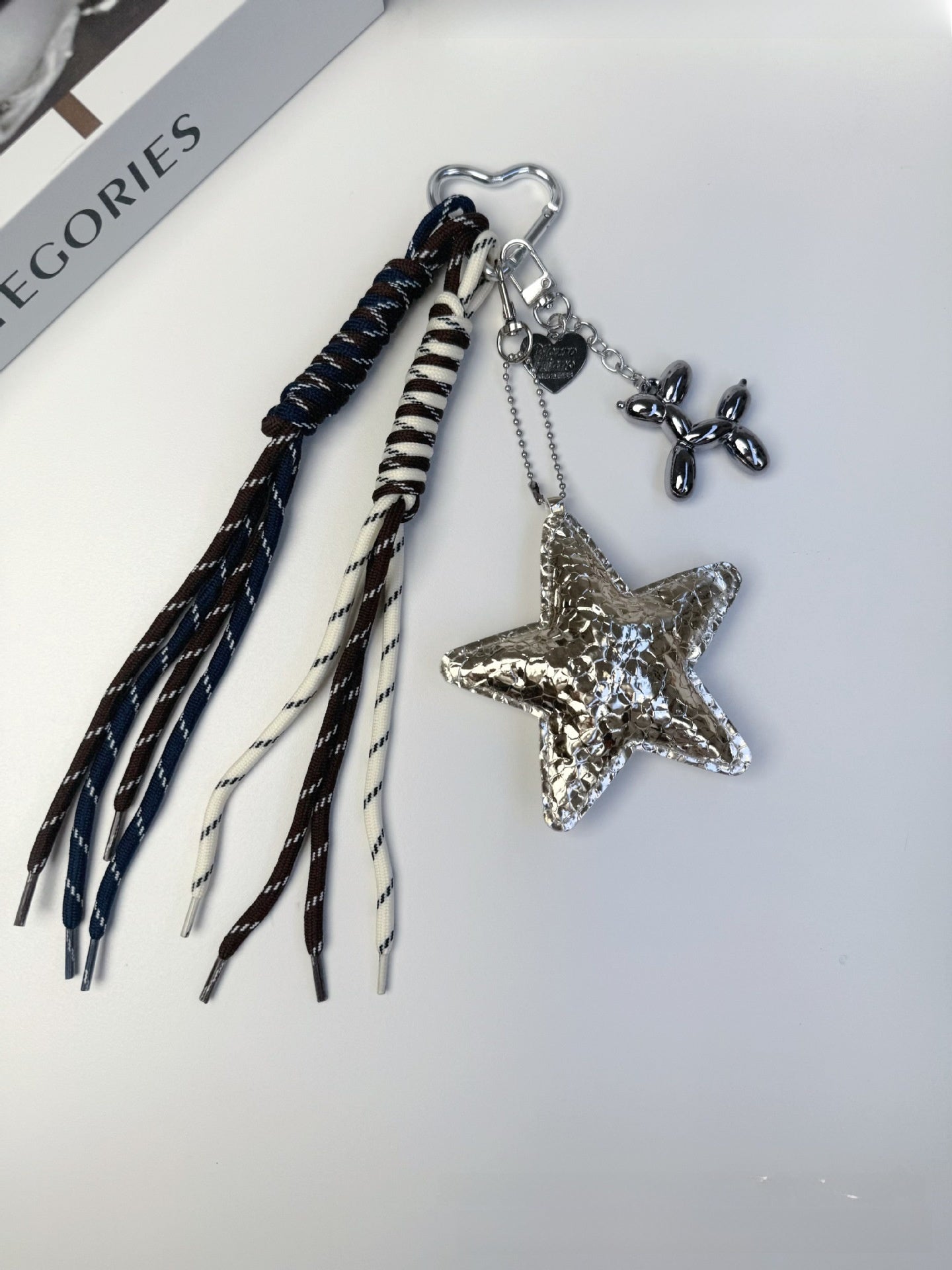 Original Design Star Pattern Keychain In PU Leather, Stylish And Durable Hanging Accessory