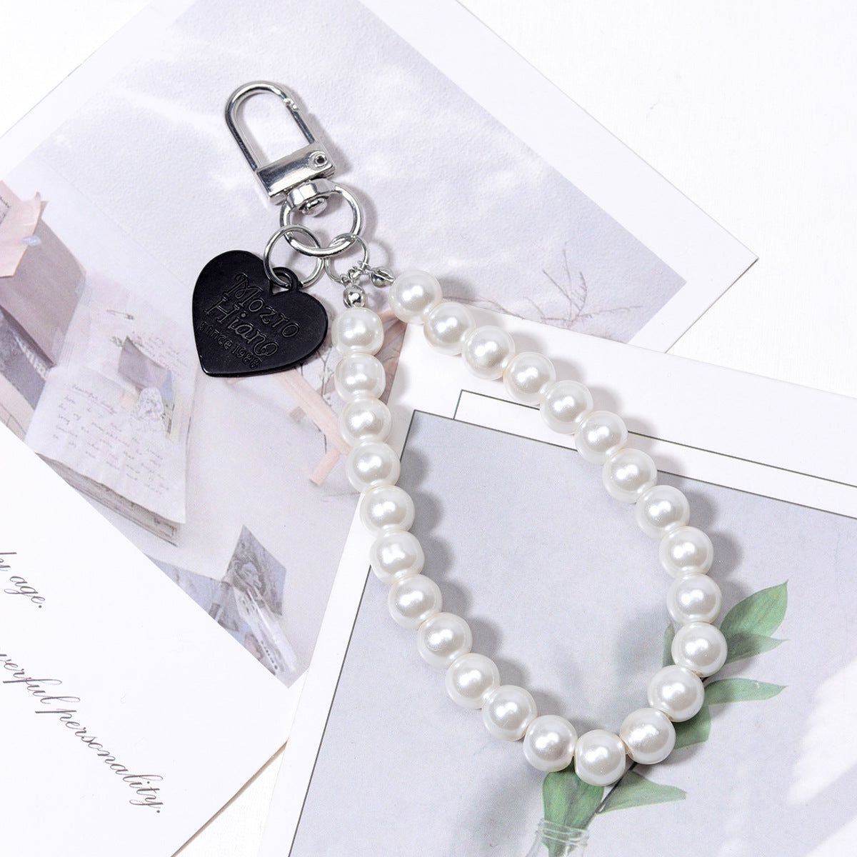Heart Shape Acrylic Mobile Phone Chain In Multicolor, Stylish Bag Pendant Accessory