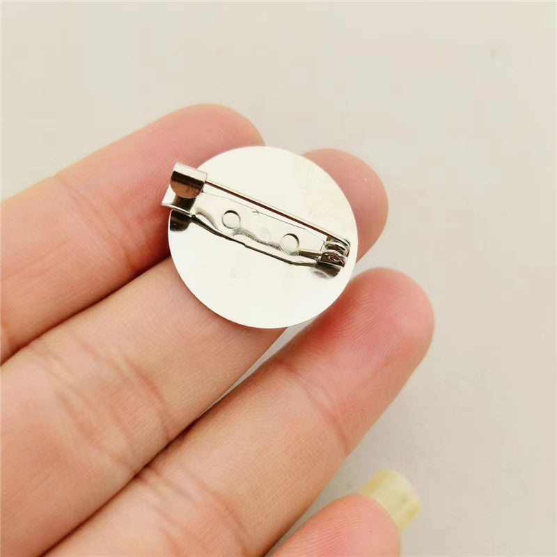 Pin Brooches Made Of Durable Iron, Stylish And Elegant Accessories For Any Occasion