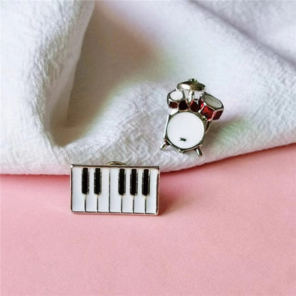 Pin Brooches Featuring Pano Keys Pattern In Alloy Material With Steel Color Finish