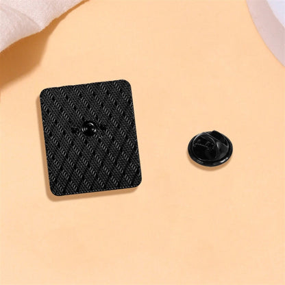 Pin Brooch Featuring Music Pattern In Zinc Alloy, Available In Black