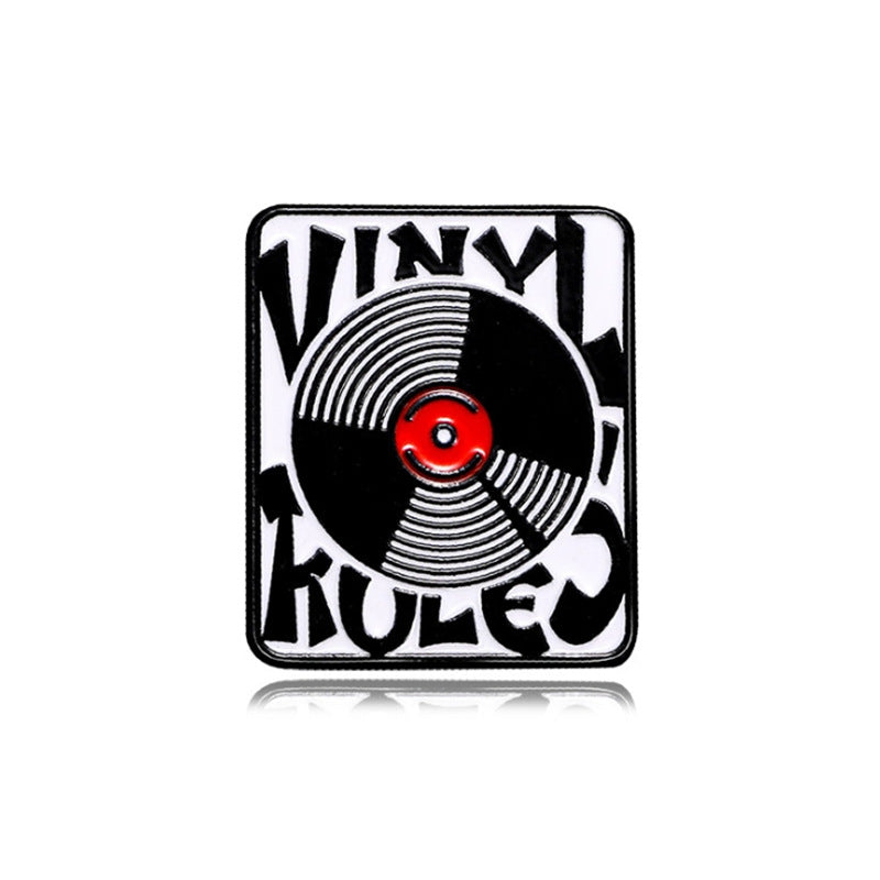 Pin Brooch Featuring Music Pattern In Zinc Alloy, Available In Black
