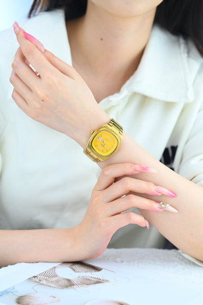 Women’s Quartz Watch With Tempered Glass, Square Dial, Steel Strap, Number Display, Butterfly Double Snap Buckle Golden