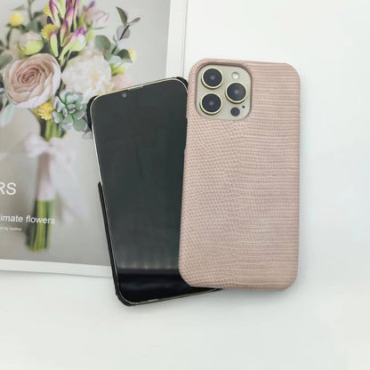 Apricot Phone Case Featuring Lizard Pattern For Stylish Protection
