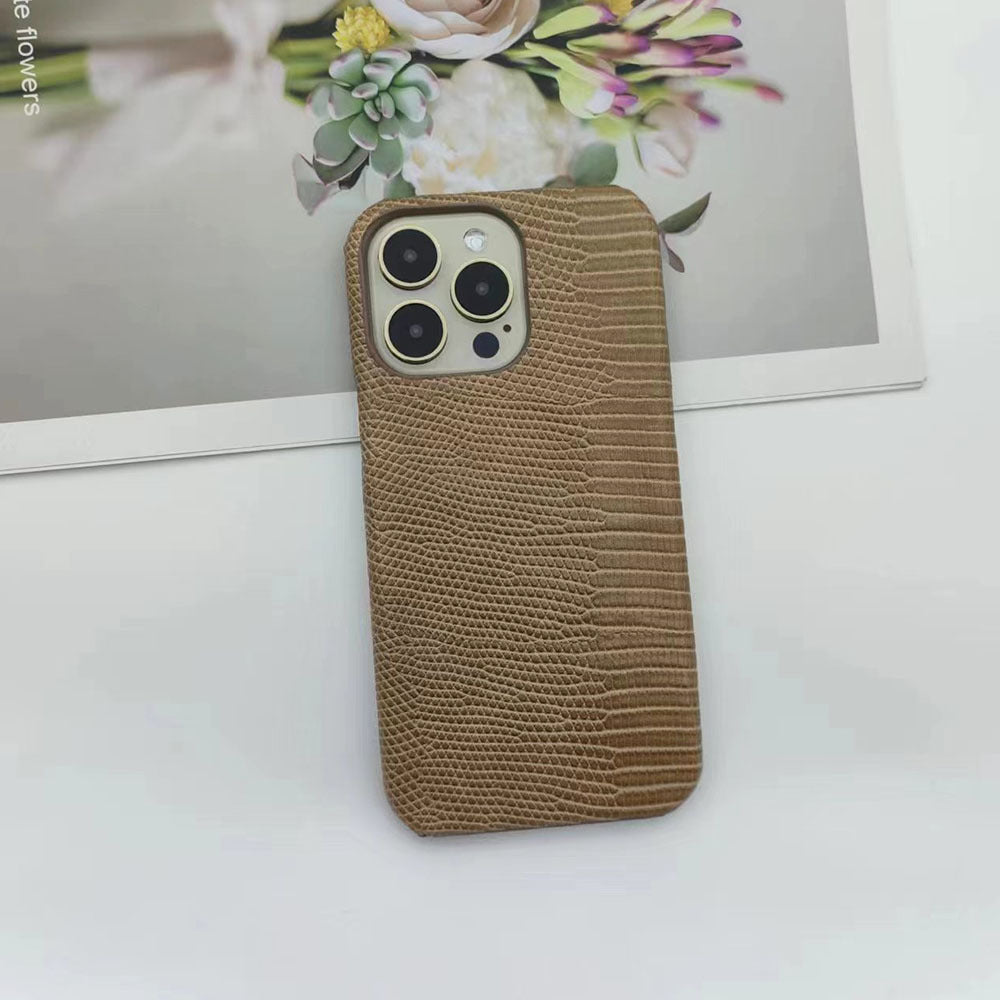 Apricot Phone Case Featuring Lizard Pattern For Stylish Protection
