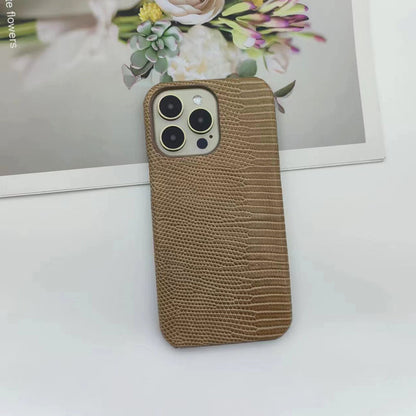 Apricot Phone Case Featuring Lizard Pattern For Stylish Protection
