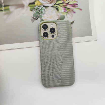 Apricot Phone Case Featuring Lizard Pattern For Stylish Protection