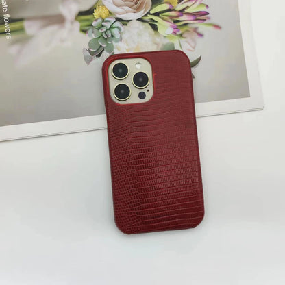 Apricot Phone Case Featuring Lizard Pattern For Stylish Protection