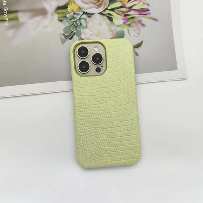Apricot Phone Case Featuring Lizard Pattern For Stylish Protection