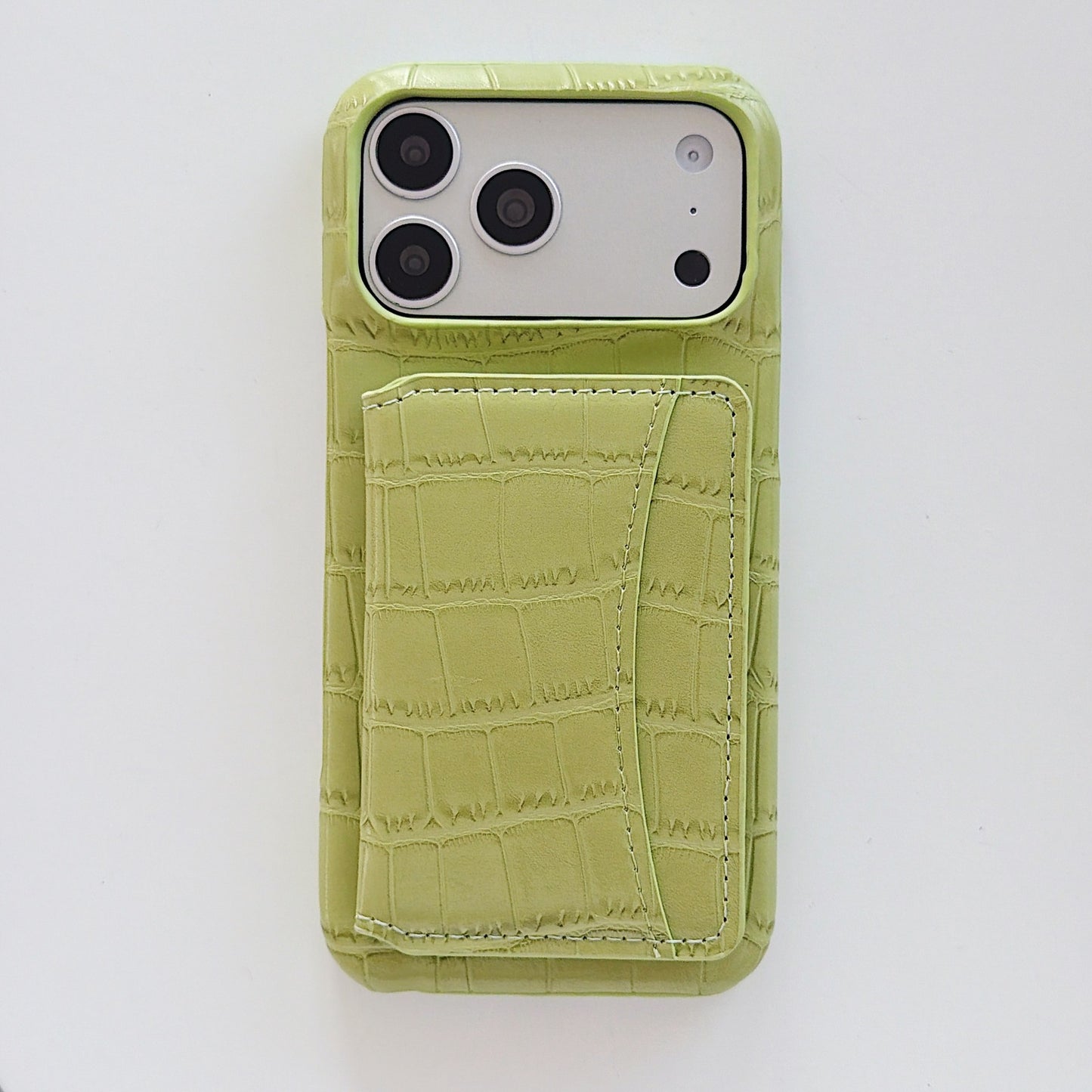 Crocodile Pattern Phone Case For Apple Devices In Black Color, Stylish And Durable Mobile Protection