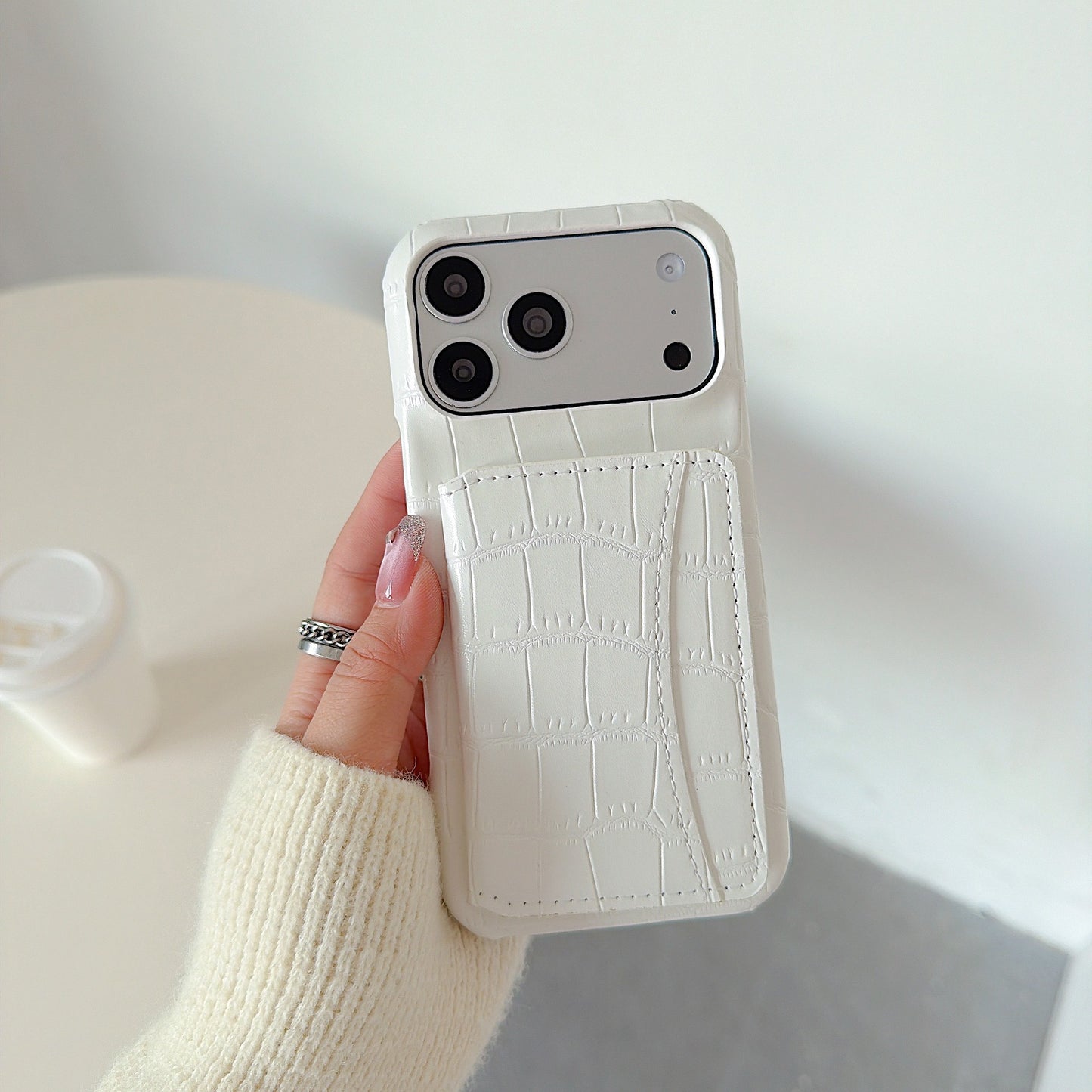 Crocodile Pattern Phone Case For Apple Devices In Black Color, Stylish And Durable Mobile Protection