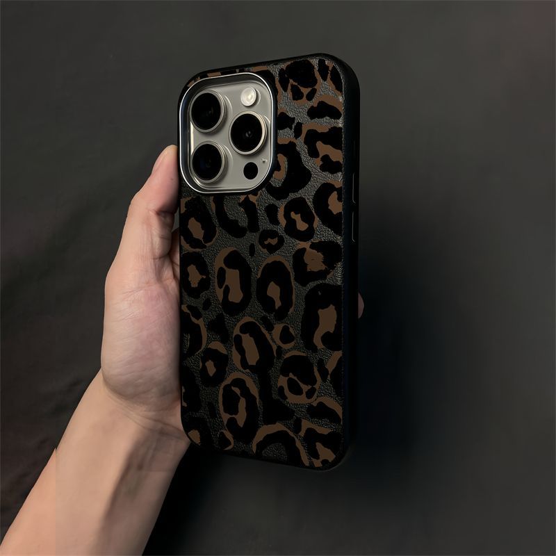 Leopard Pattern TPU Phone Case In Brown, Durable And Stylish Protective Cover