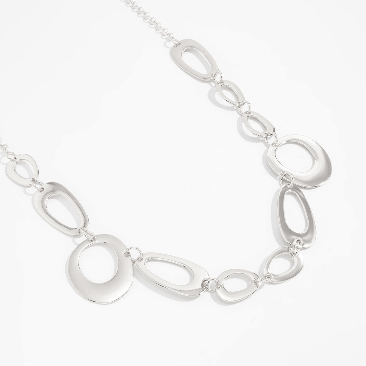 Simple Style Metal Waist Chain With Splicing Pattern In Elegant Golden Color