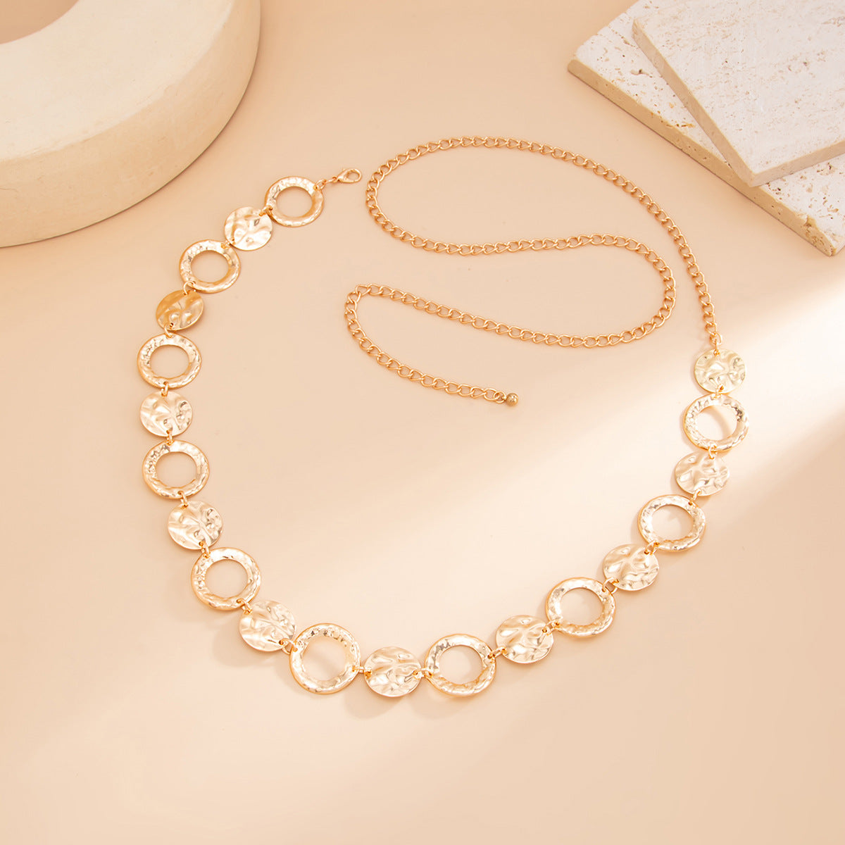 Simple Style Metal Waist Chain With Splicing Pattern In Elegant Golden Color