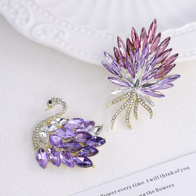 Butterfly Glass Brooch Pin Featuring Elegant Design For Stylish Jewelry Accessories