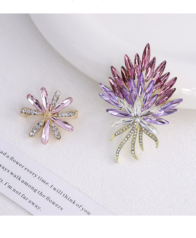 Butterfly Glass Brooch Pin Featuring Elegant Design For Stylish Jewelry Accessories
