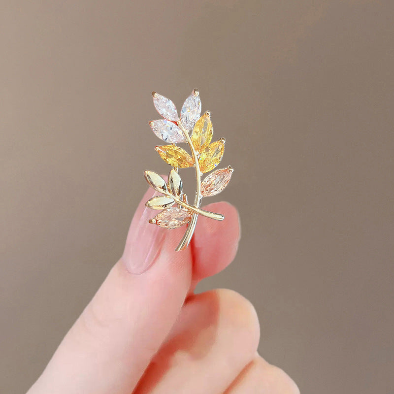 Butterfly Pin Brooch Made Of Zinc Alloy Featuring May Birthstone Emerald