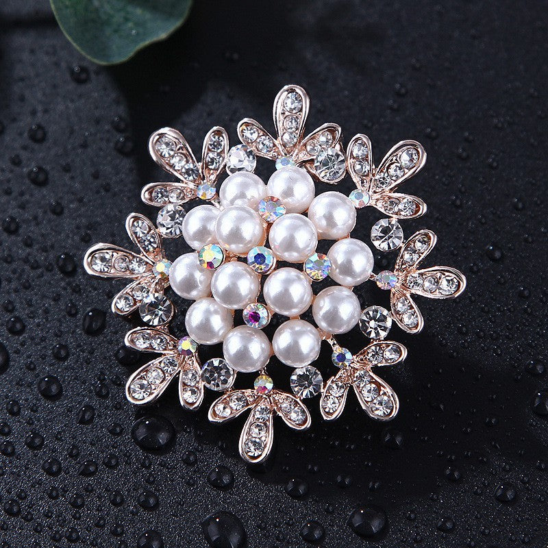 Butterfly Pin Brooch Made Of Zinc Alloy Featuring May Birthstone Emerald