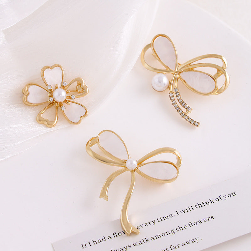 Dragonfly Brooch Pin In Zinc Alloy, Elegant Jewelry Accessory For New Year Celebrations