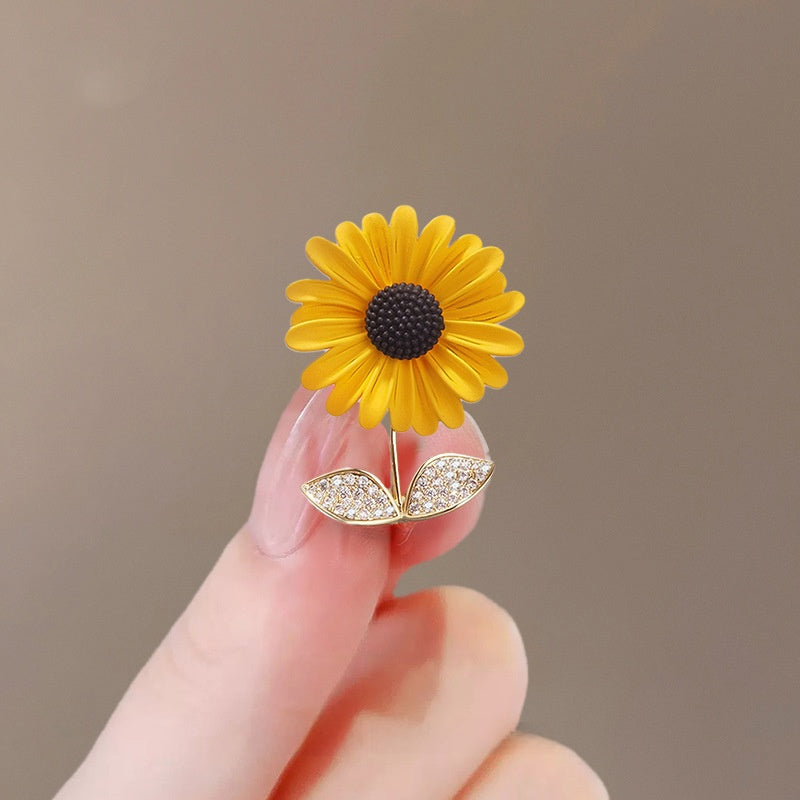 Sunflower Pin Brooches In Zinc Alloy Featuring Elegant Floral Design