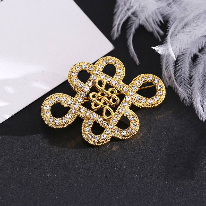 Ethnic Style Chest Ornament With Printing Pattern, Alloy Inlay Material, And Durable Alloy Construction In Golden