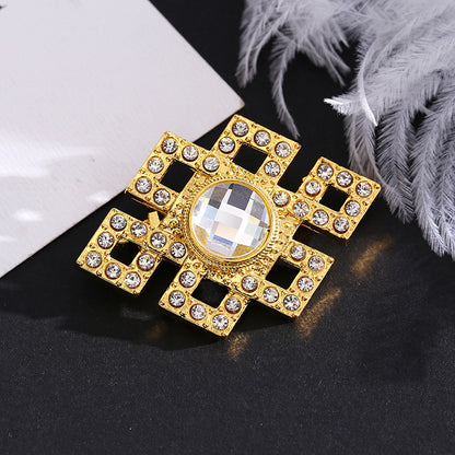 Ethnic Style Chest Ornament With Printing Pattern, Alloy Inlay Material, And Durable Alloy Construction In Golden