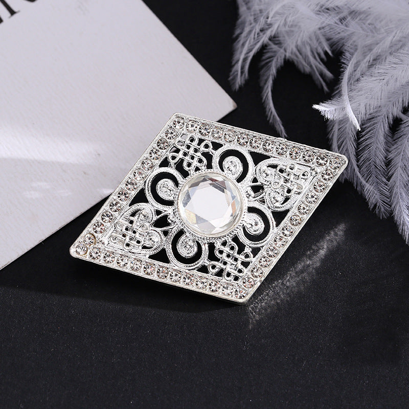 Ethnic Style Chest Ornament With Printing Pattern, Alloy Inlay Material, And Durable Alloy Construction In Golden