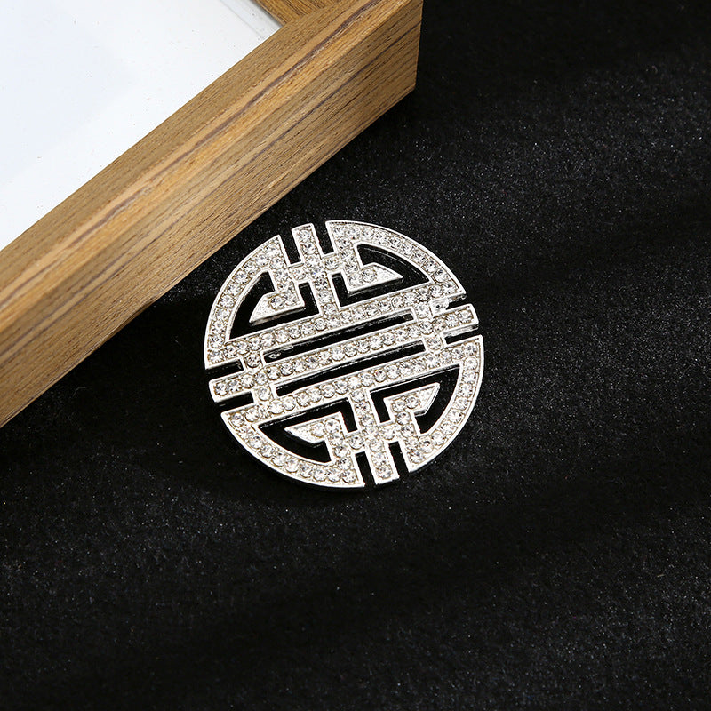 Ethnic Style Chest Ornament With Printing Pattern, Alloy Inlay Material, And Durable Alloy Construction In Golden