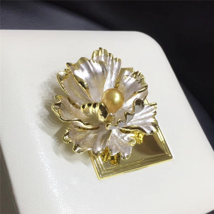 Flower Pin Brooch In Alloy Material, Elegant Golden Tone Accessory For Stylish Outfits