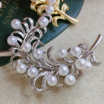 Feather Pattern Copper Brooch Pin In Golden With Artificial Gemstones Inlay