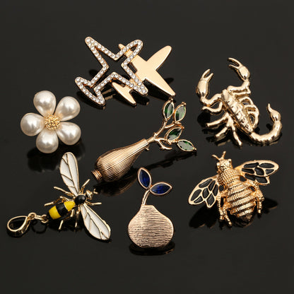 Animal Pattern Alloy Brooch Pin In Colour, Stylish Jewelry Accessory For All Occasions