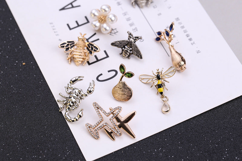 Animal Pattern Alloy Brooch Pin In Colour, Stylish Jewelry Accessory For All Occasions