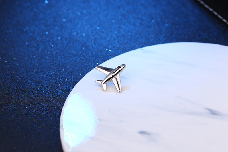 Leaf Pattern Alloy Brooch Pin In Golden Color, Stylish Jewelry Accessory