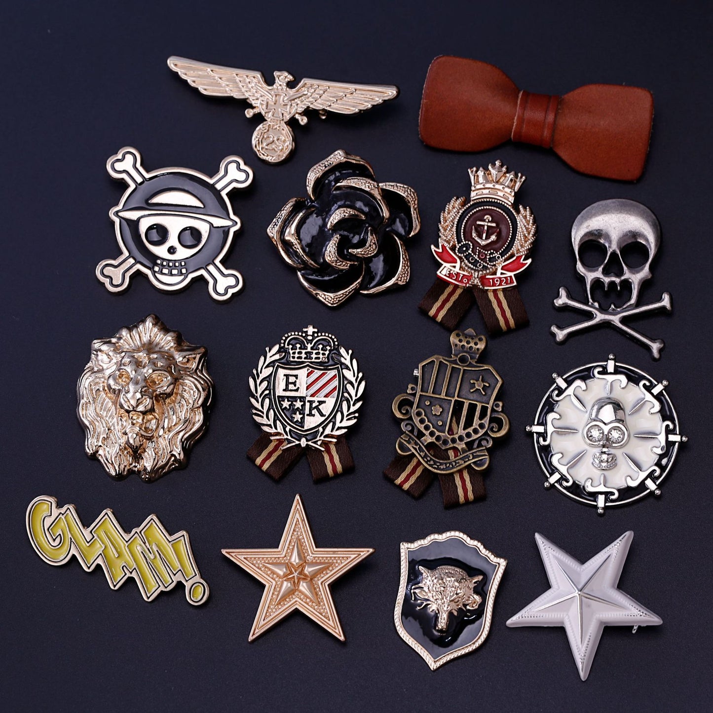 Pin Brooches Made Of Alloy In Elegant Golden Color