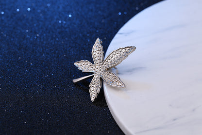 Leaf Pattern Alloy Brooch Pin In Golden Color, Stylish Jewelry Accessory