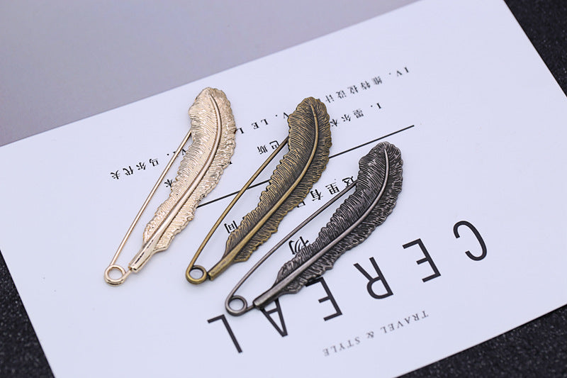 Pin Brooches Featuring Leaves Pattern Made Of Durable Alloy Material