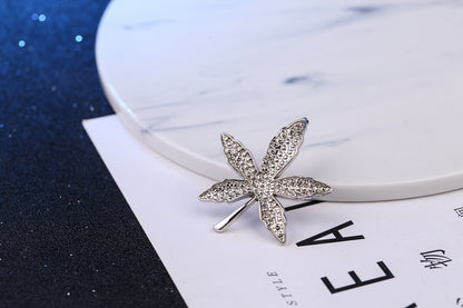 Leaf Pattern Alloy Brooch Pin In Golden Color, Stylish Jewelry Accessory