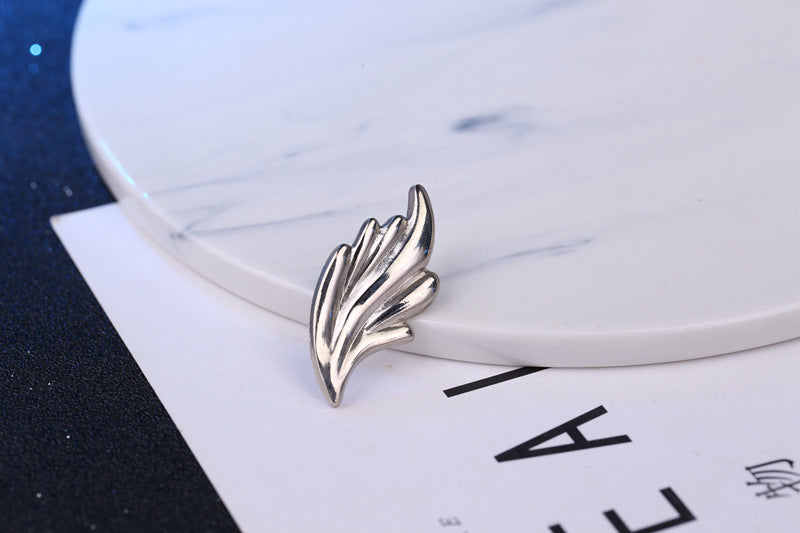 Leaf Pattern Alloy Brooch Pin In Golden Color, Stylish Jewelry Accessory