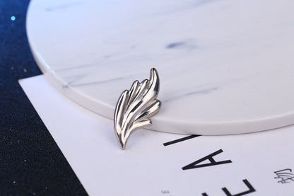 Leaf Pattern Alloy Brooch Pin In Golden Color, Stylish Jewelry Accessory