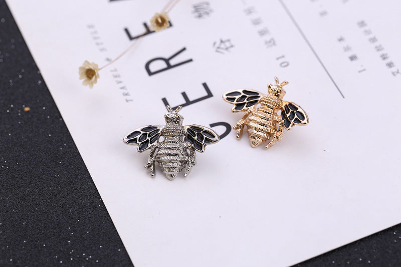 Animal Pattern Alloy Brooch Pin In Colour, Stylish Jewelry Accessory For All Occasions