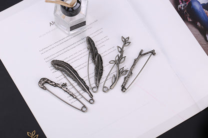 Pin Brooches Featuring Leaves Pattern Made Of Durable Alloy Material