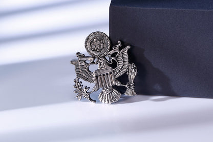 Pin Brooches Made Of Alloy In Elegant Golden Color