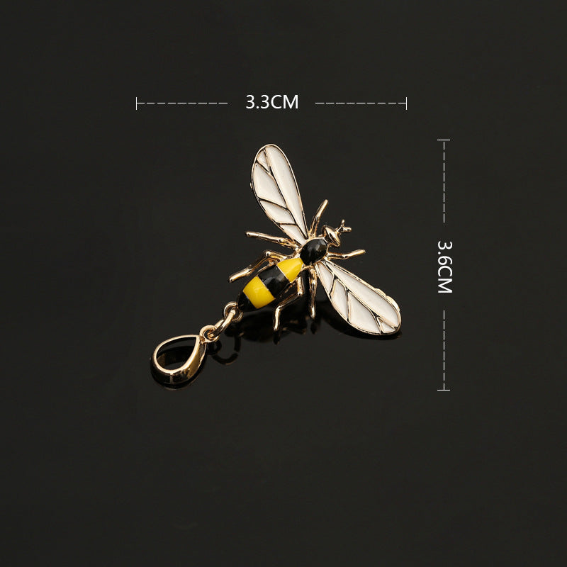 Animal Pattern Alloy Brooch Pin In Colour, Stylish Jewelry Accessory For All Occasions