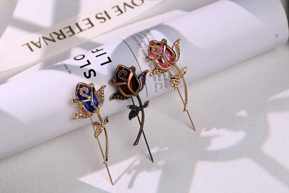 Rose Pattern Alloy Brooch Pin In Elegant Golden Finish For Stylish Accessories