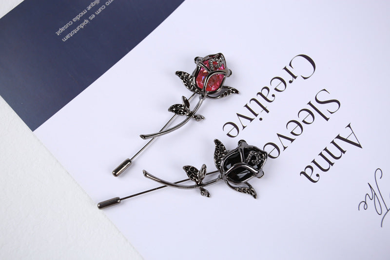 Rose Pattern Alloy Brooch Pin In Elegant Golden Finish For Stylish Accessories