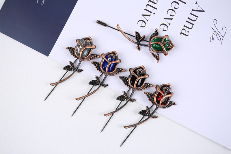 Rose Pattern Alloy Brooch Pin In Elegant Golden Finish For Stylish Accessories
