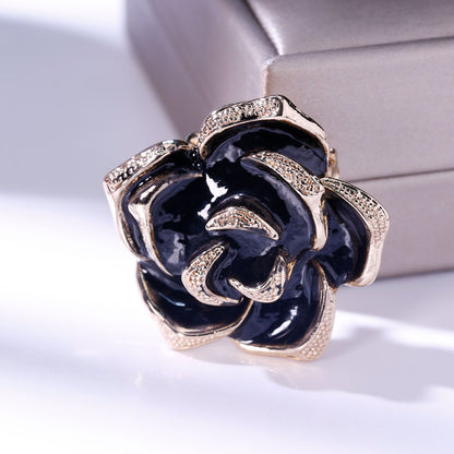 Pin Brooches Made Of Alloy In Elegant Golden Color