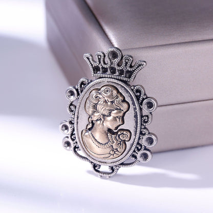 Pin Brooches Made Of Alloy In Elegant Golden Color