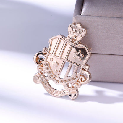 Pin Brooches Made Of Alloy In Elegant Golden Color