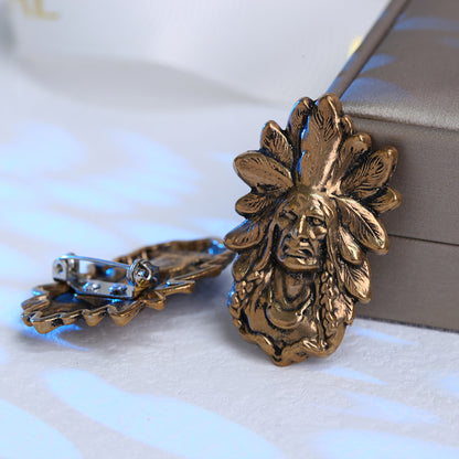 Pin Brooches Made Of Alloy In Elegant Golden Color